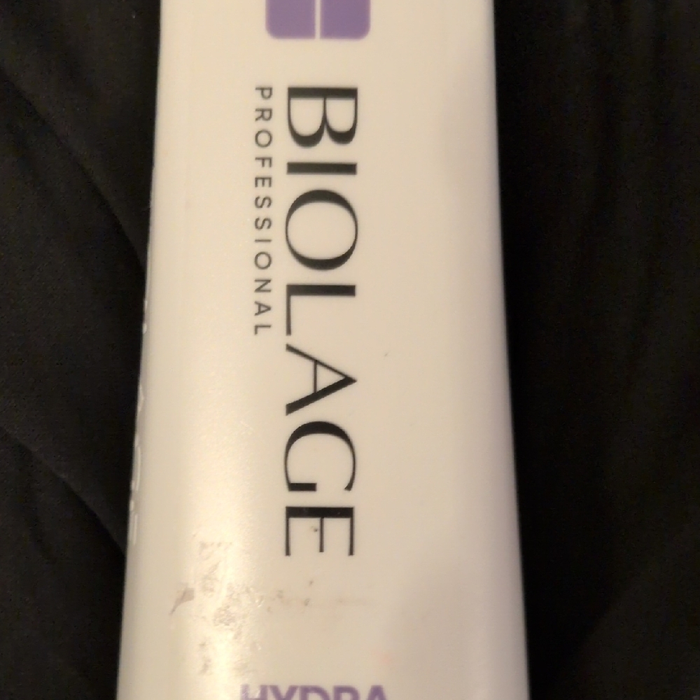 Biolage HydraSource Shampoo - White Bottle with Purple Accents - Picture 3 of 4